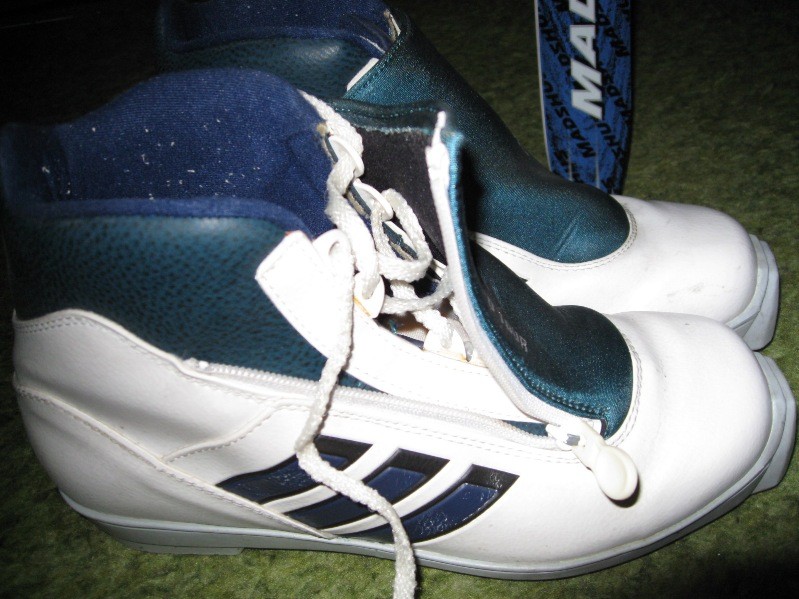 Beck boty Adidas, velikost US 6,5/UK 6 - Foto 2 - detail zapnn a nrovn